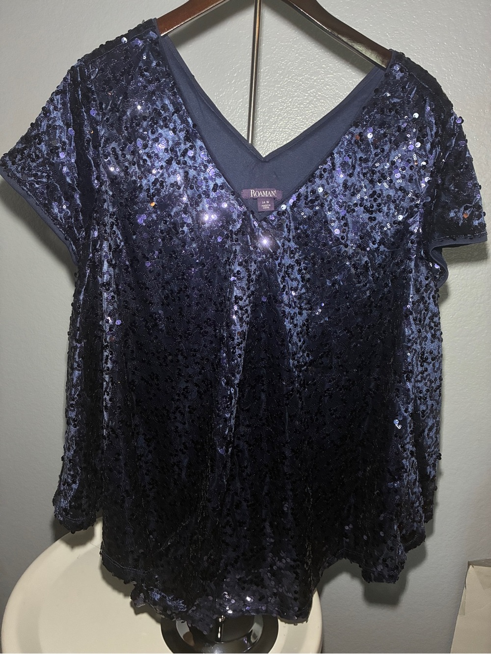 Roma Navy Sequin Velvet V-Neck Short Sleeve Top